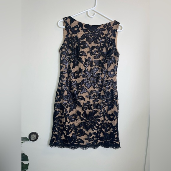 Dress the Population Black Floral Lace Mini Dress - Picture 4 of 12